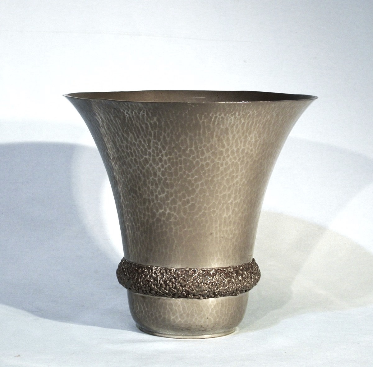 VASE "ART DECO" DE RENE DELAVAN, CIRCA 1930