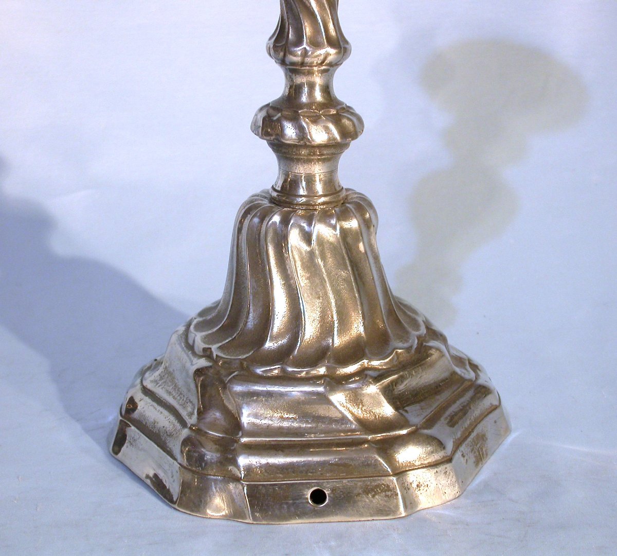 PAIRE DE FLAMBEAUX EN ETAIN - BORDEAUX, 1770/1780-photo-1