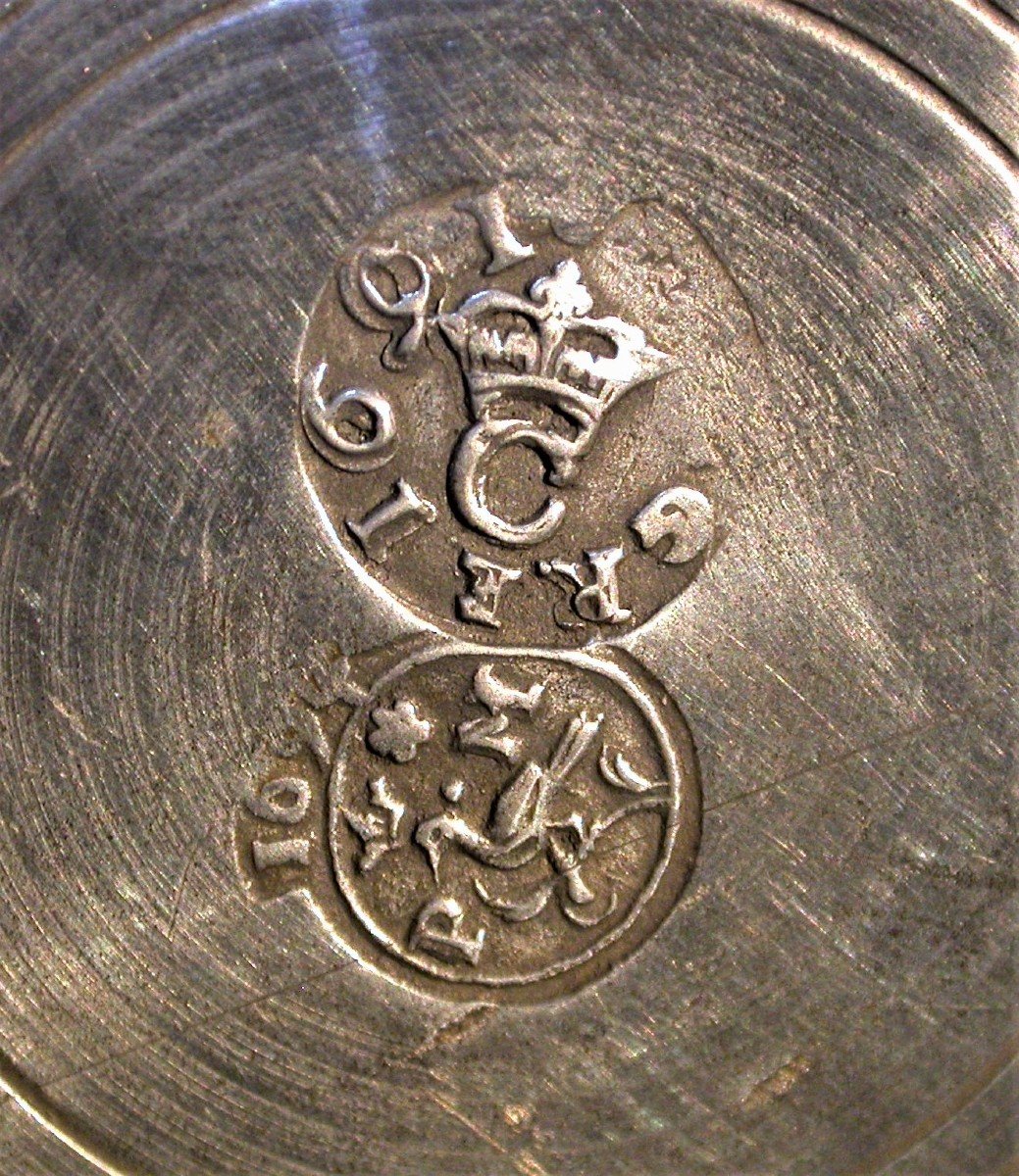 RARE PICHET À VIN EN ETAIN  - LANGRES (Champagne) , XVII ème s-photo-6