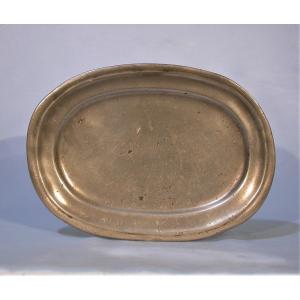 Rare Oval Pewter Dish - Montier-en-der, 18th Century