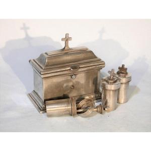Box Of Holy Oils In Pewter - Paris, 18th Century
