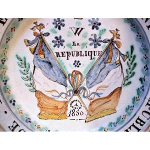 Rare Large "speaking" Earthenware Dish - Orleans (?), 19th Century