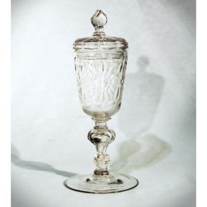 HANAP ou GRAND VERRE À JAMBE COUVERT - BOHÊME (?), XVIII ème s