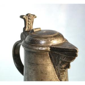 PICHET À VIN ARMORIE EN ETAIN - SCHAFFHOUSE, XVII ème s