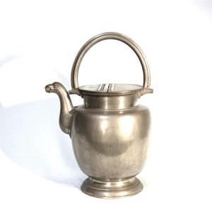 CRUCHE À LAIT EN ETAIN - LYON, CIRCA 1800