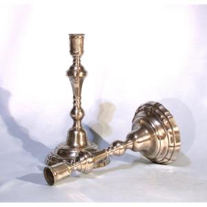 PAIRE DE FLAMBEAUX EN ETAIN - BORDEAUX (?), CIRCA 1800