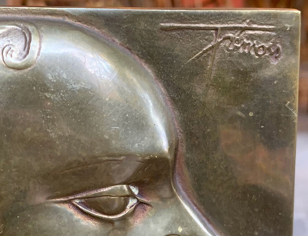 Bronze, Pierre-Yves Tremois 1921/2020, bas-relief, visage de lemme à la Pieuvre-photo-2