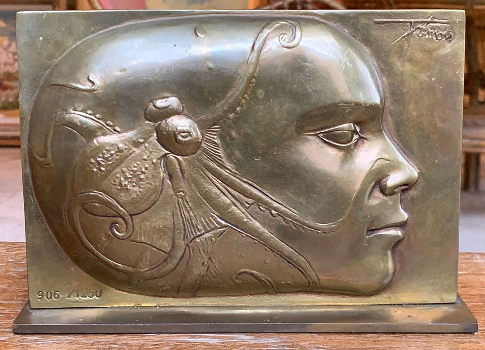 Bronze, Pierre-Yves Tremois 1921/2020, bas-relief, visage de lemme à la Pieuvre