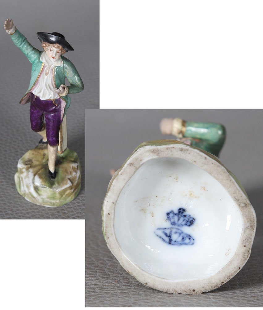 Jeune homme, Porcelaine, cachet : Rudolstadt Volkstedt, hauteur : 10,5 cm-photo-3