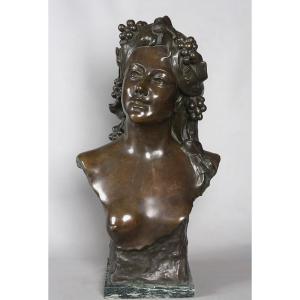 Grand Bronze vers 1910, 70 cm, Bacchante, de Arthur Puyt 1873/1955