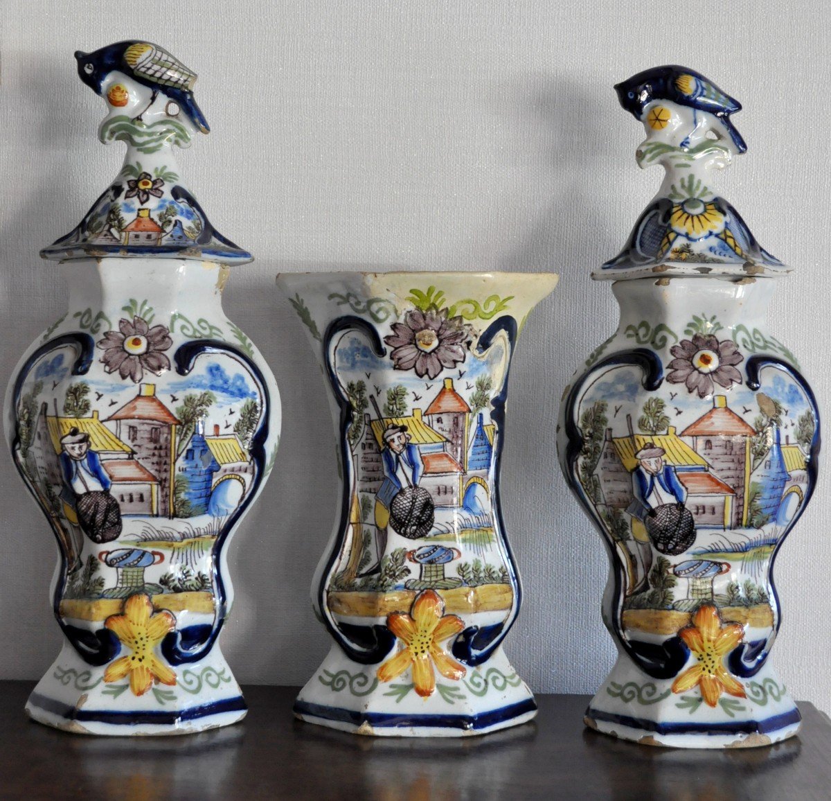 Series Of 3 Pieces In Delft Earthenware - Signed