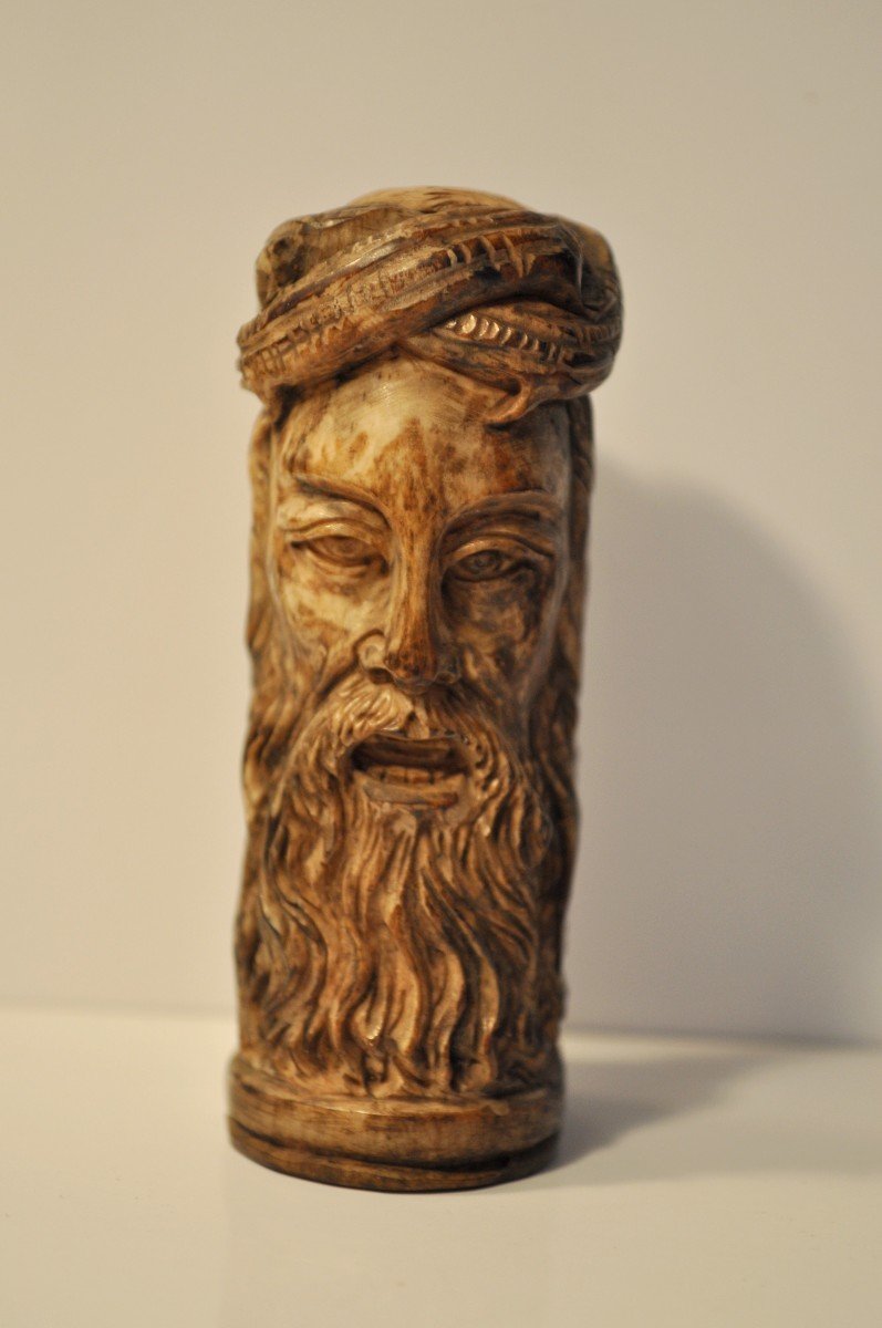 Sculpture - Vanité En Bois De Cervidé - Circa 1900