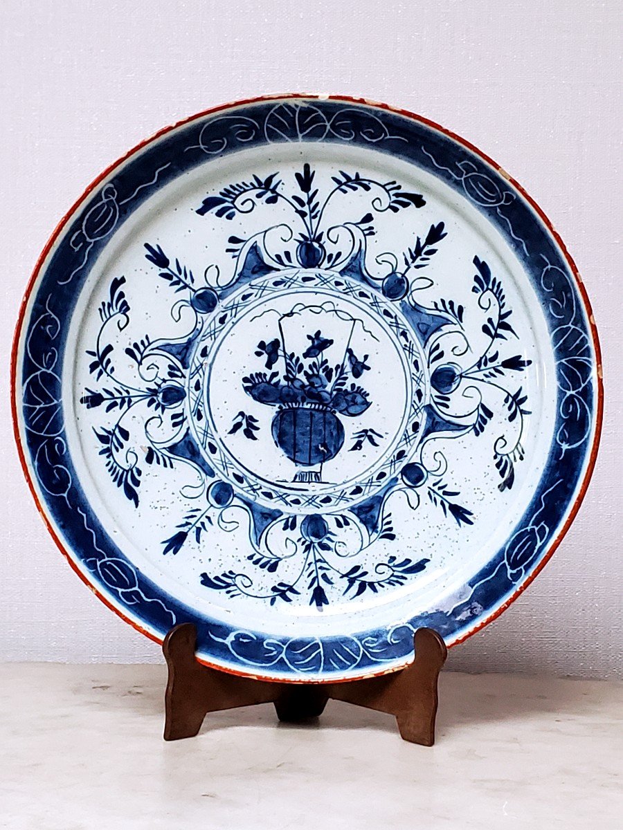 Delft - Earthenware Plate - Early 18th Century