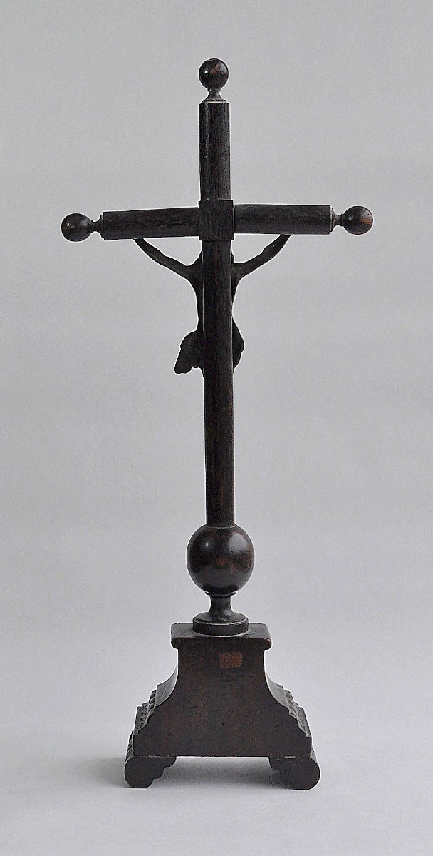 Crucifix On Wooden Base - Netherlands - Early 19th Century-photo-2