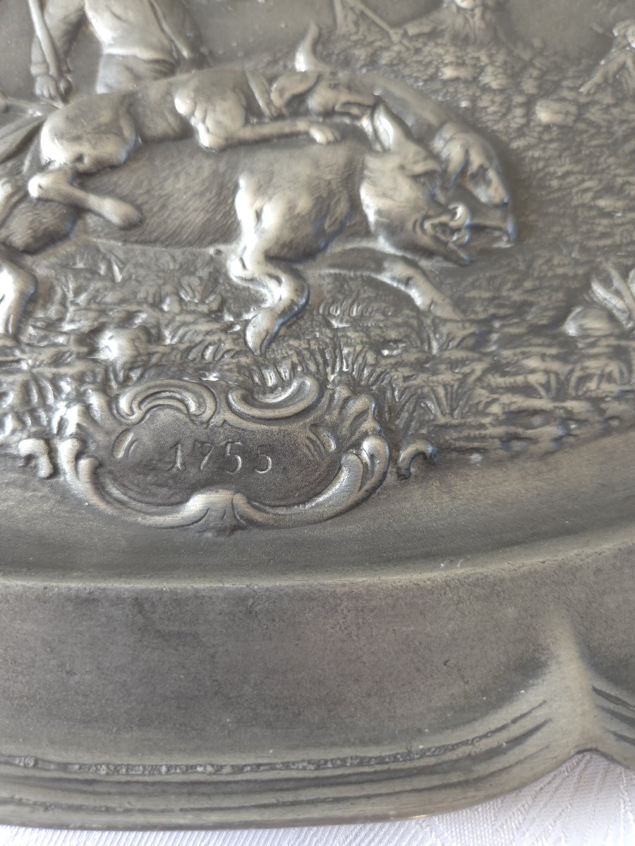 Oval Pewter Dish (hound Hunting) -photo-2