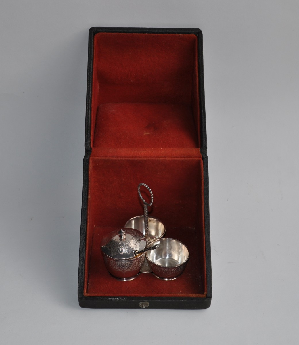 Nécessaire à moutarde, sel poivre en argent - France