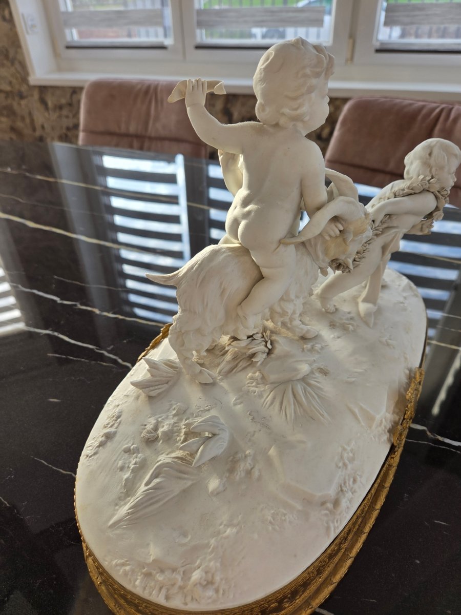 Sculpture - Biscuit - Groupe avec Puttis et bouc de la fin du 19ème siècle-photo-4