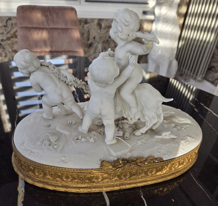 Sculpture - Biscuit - Groupe avec Puttis et bouc de la fin du 19ème siècle-photo-5