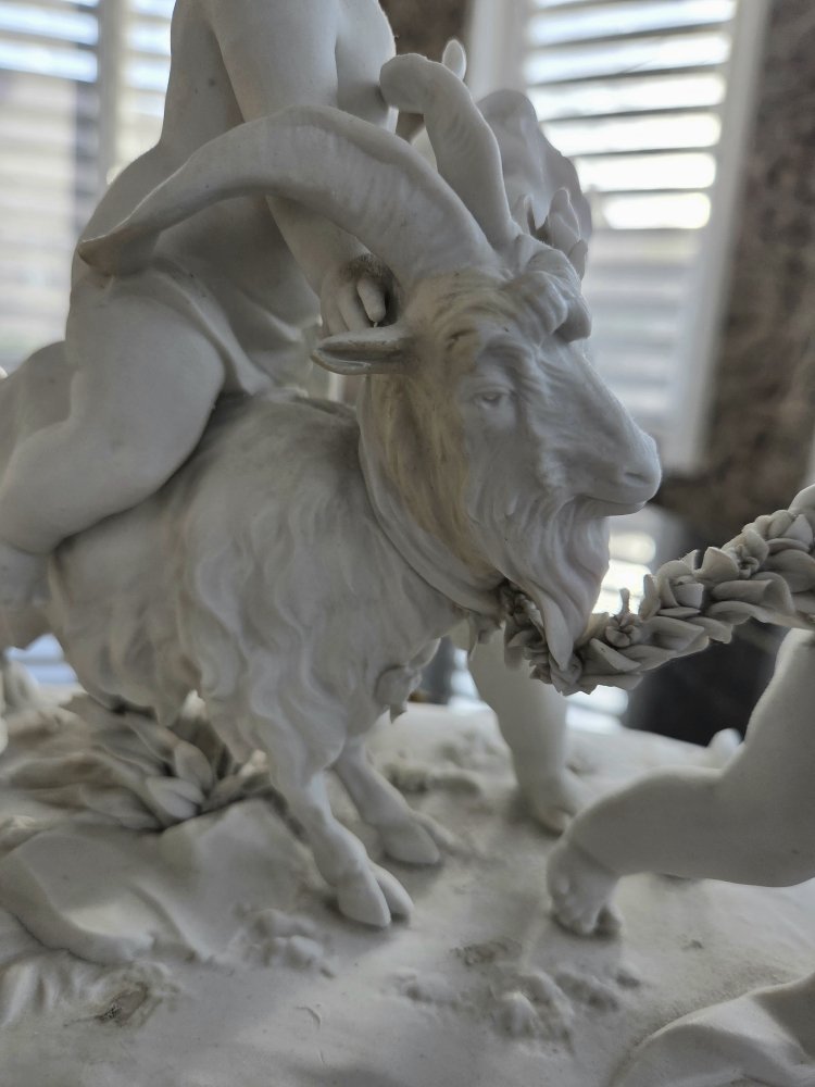 Sculpture - Biscuit - Groupe avec Puttis et bouc de la fin du 19ème siècle-photo-7