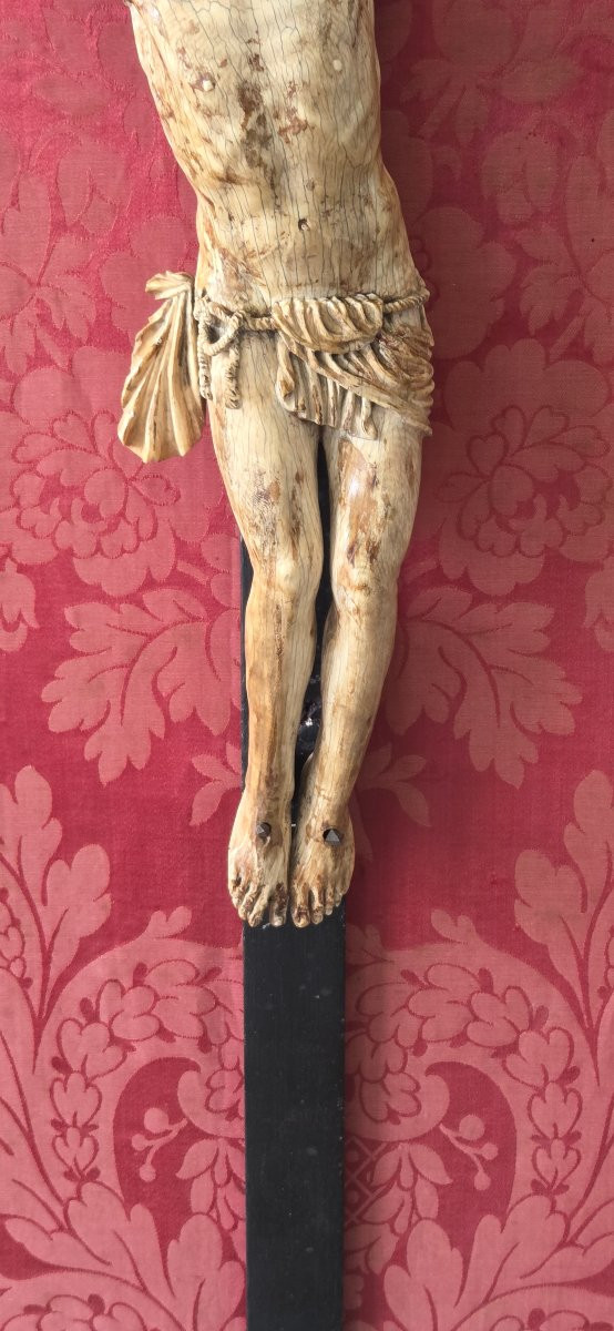 Tableau - Crucifix avec Christ en ivoire XVIIème - CITES-photo-4