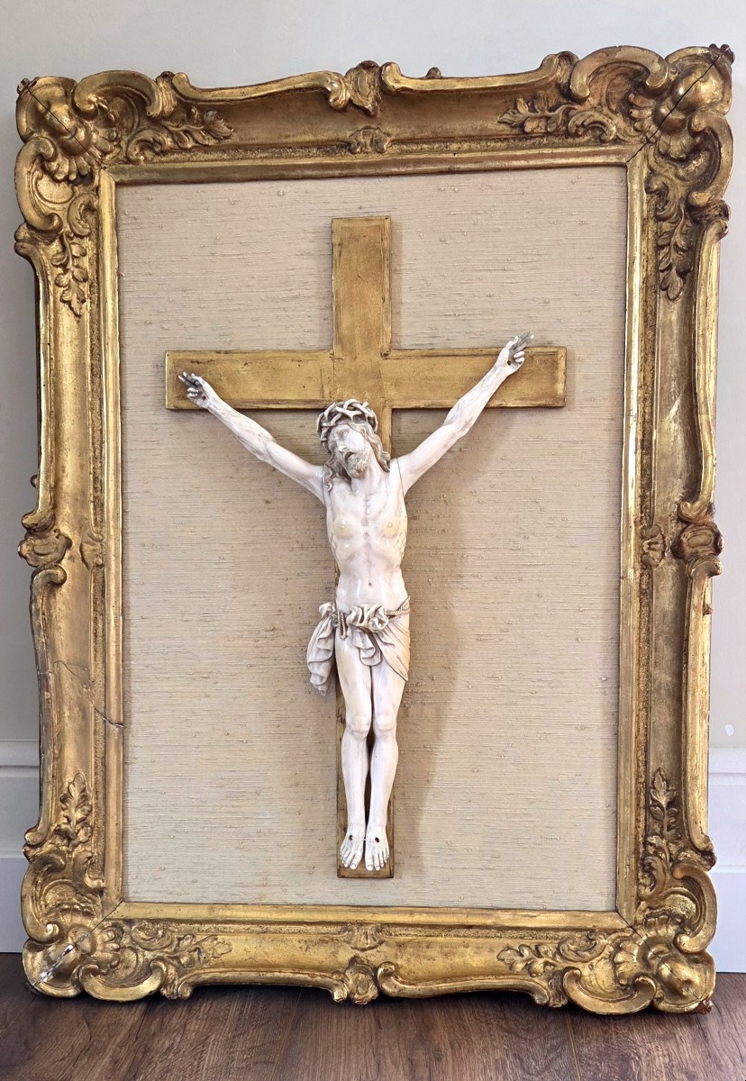 Crucifix avec Christ en ivoire - Circa 1800 - Cites