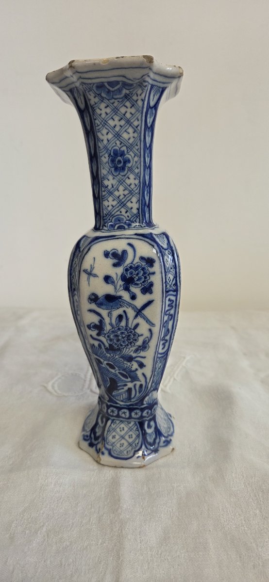Vase cornet forme octogonale en Faïence de Desvres XIXème-photo-2