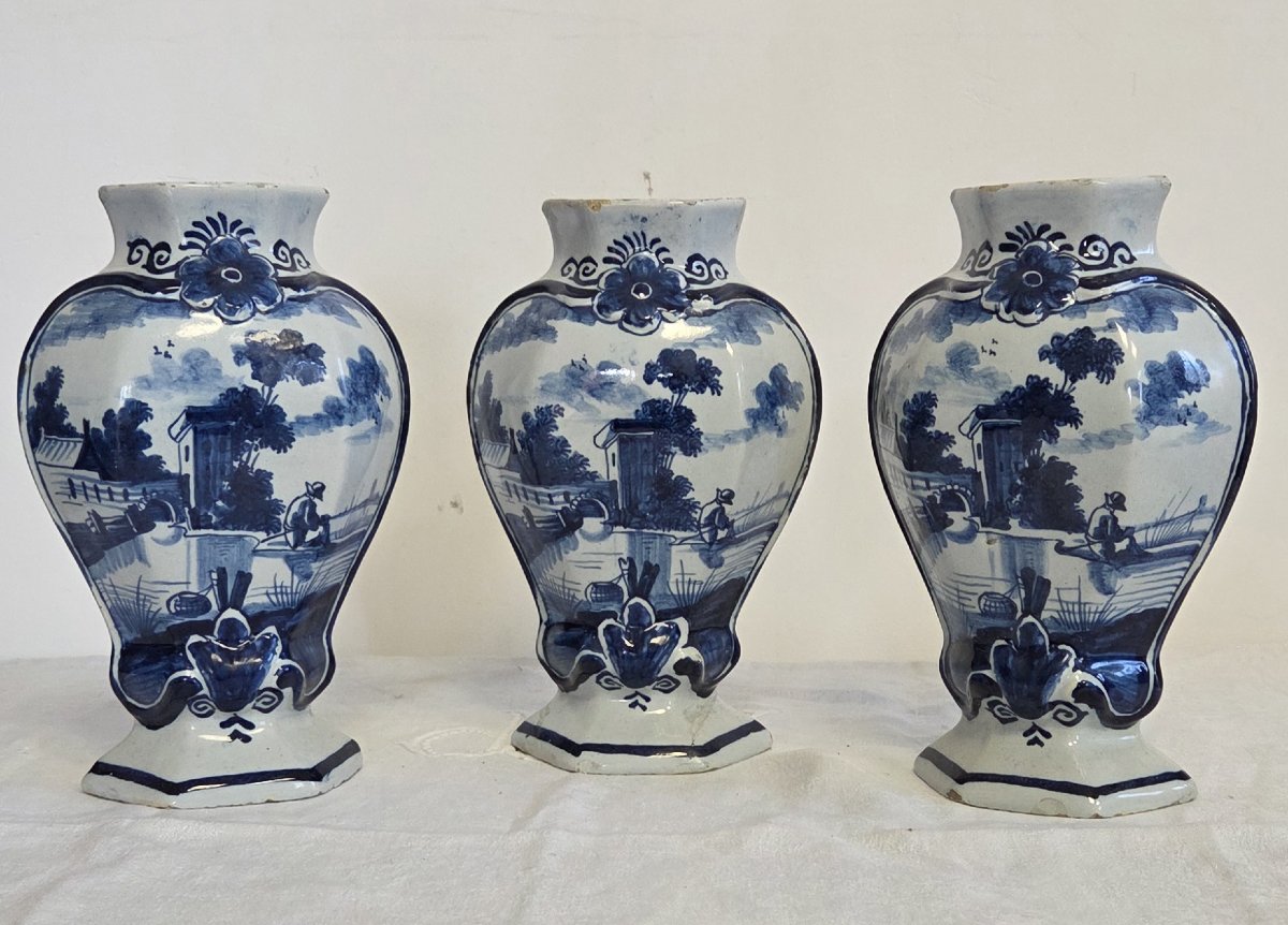 Trois Vases balustres en faïence de Delft - XIXème