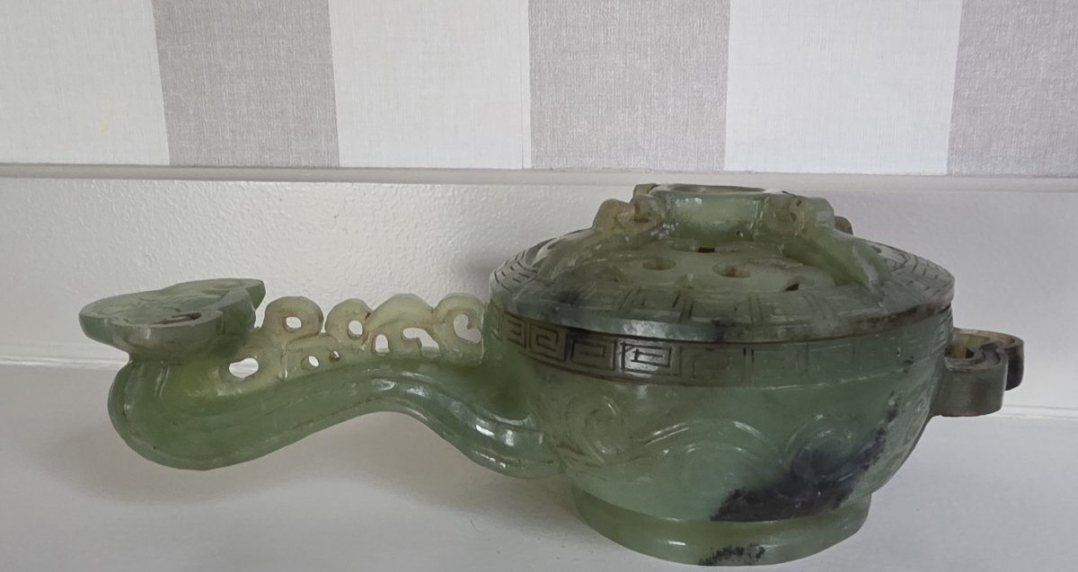 Coupe couverte - Brûle parfum en jade - Chine - XXème