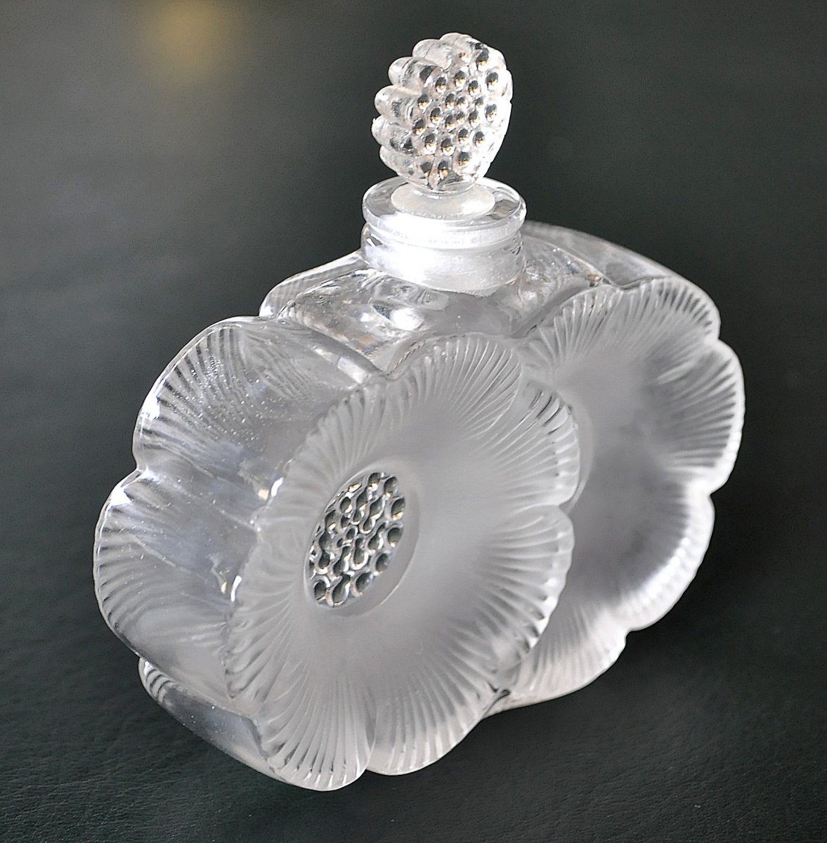 René Lalique - 2 Flowers Perfume Bottle-photo-2