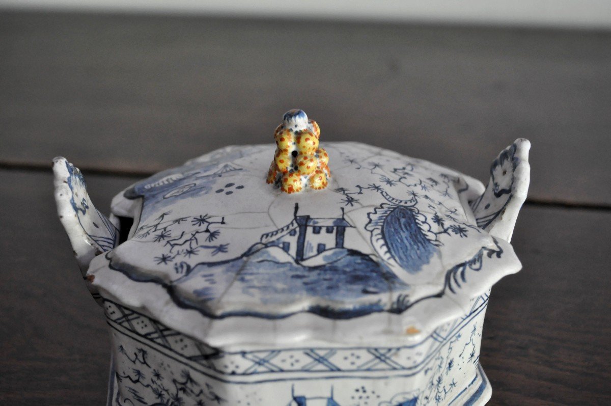 Delft - Butter Dish In Fine Earthenware - XVIIth Century-photo-3