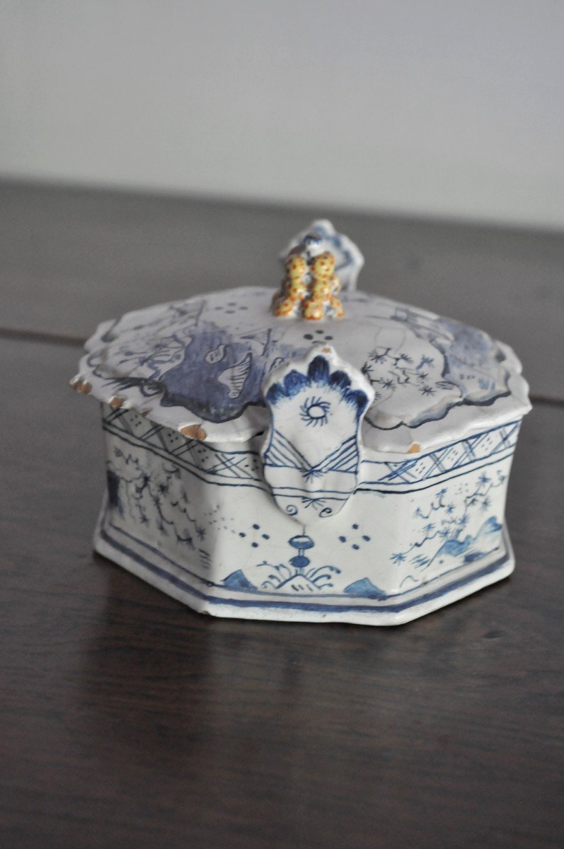 Delft - Butter Dish In Fine Earthenware - XVIIth Century-photo-2