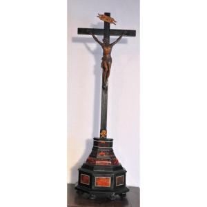 Crucifix En Bois - Christ En Bois - Support Bois Et écailles - XVIIIème