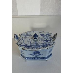 18th Century Delftware Covered Pot