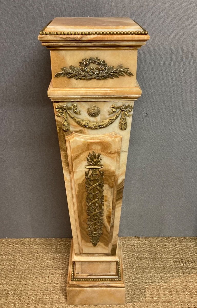 Gaine En Albâtre Et Bronze, Travail Français Vers 1900