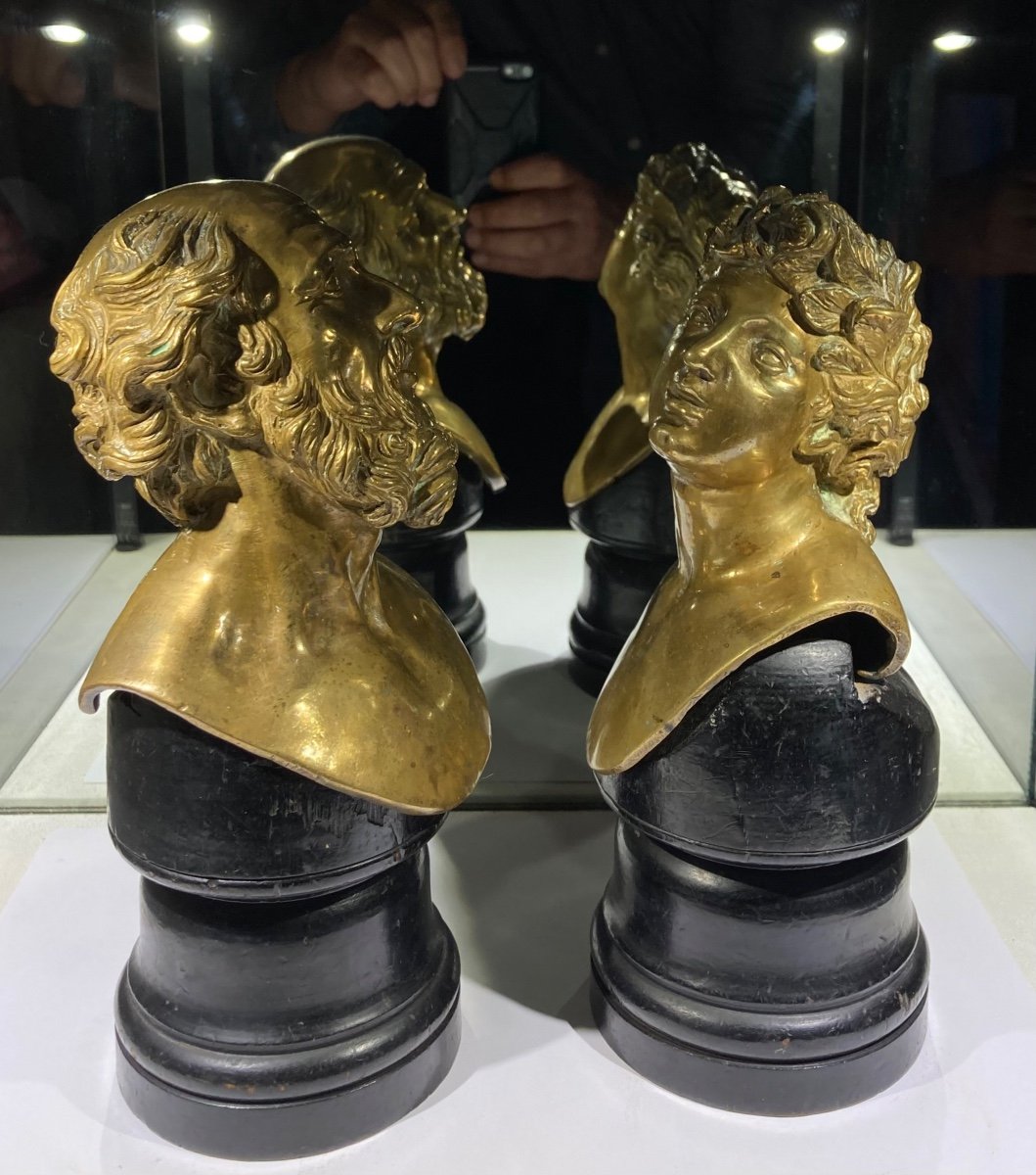 Pair Of Bronze Busts, Work From The 17th Century -photo-4