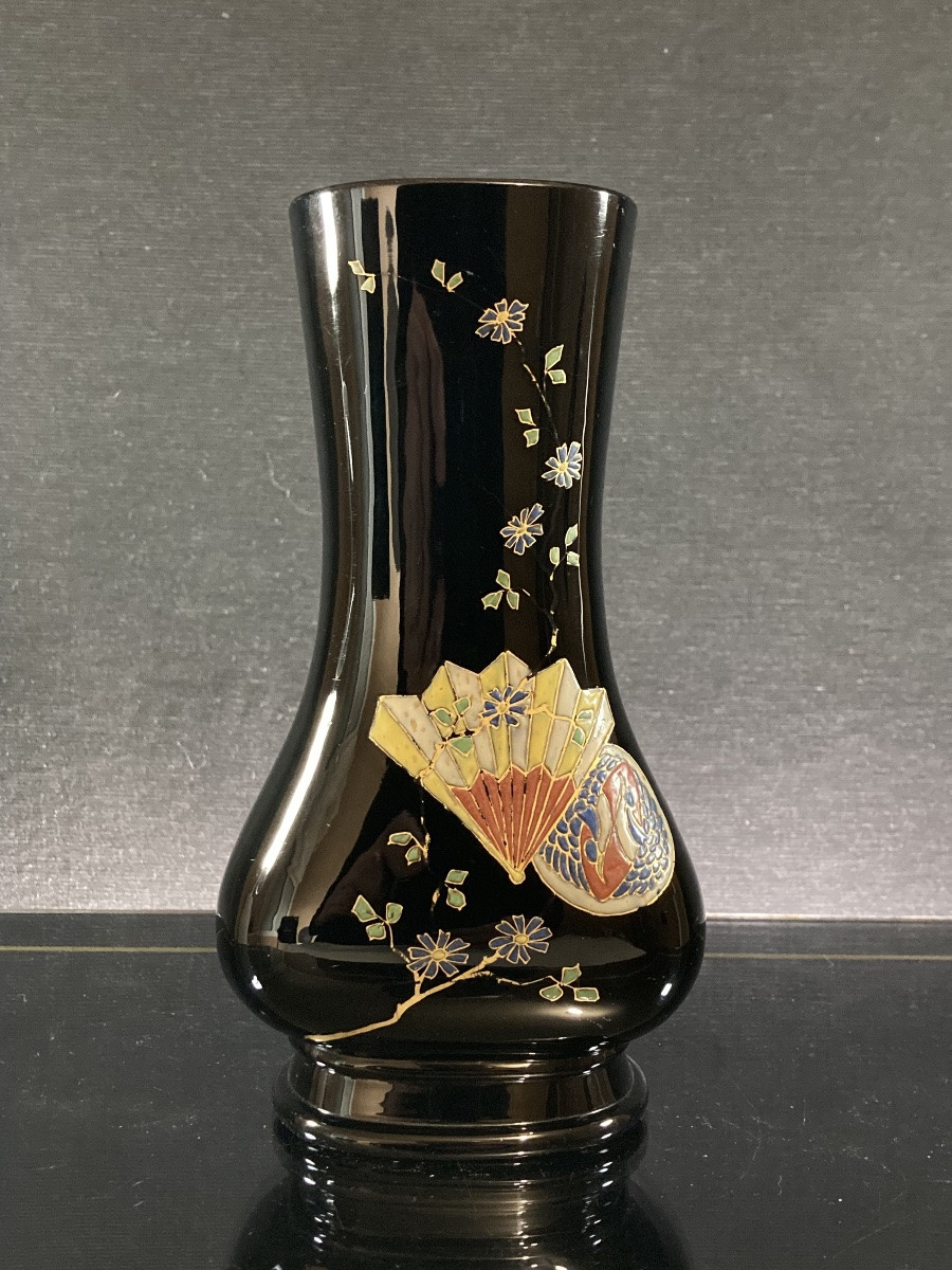 “Japonisme”, Paire de vase en cristal noir émaillé, baccarat pour Eugène Rousseau, circa 1880.-photo-1