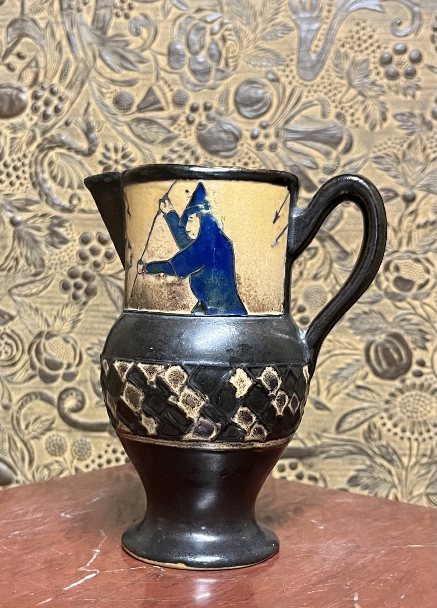 Odetta Quimper, Pitcher Decorated With Bayeux Tapestry.-photo-2