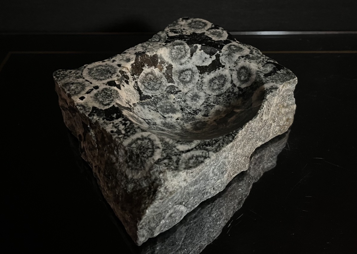 Vide poche en diorite de Santa Lucia, circa 1950