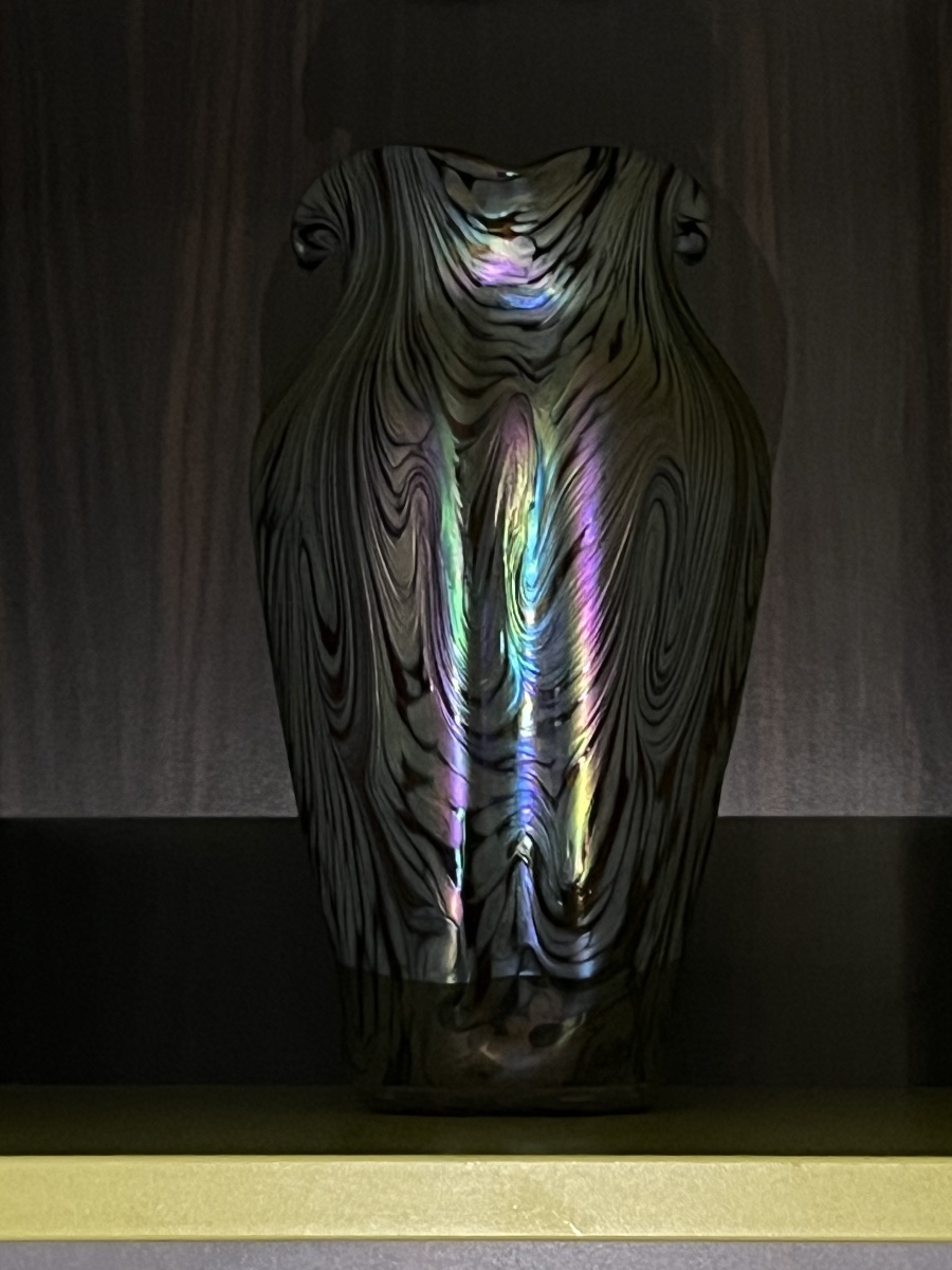 Iridescent Art Nouveau Vase - Kralik, Circa 1900-photo-4