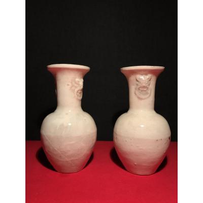 Paire De Vase En Grès A Glaçure Blanche, Chine époque Song(960-1279)