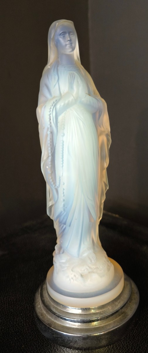 Virgin And Madonna Opalescent Glassware Art Deco Etling 