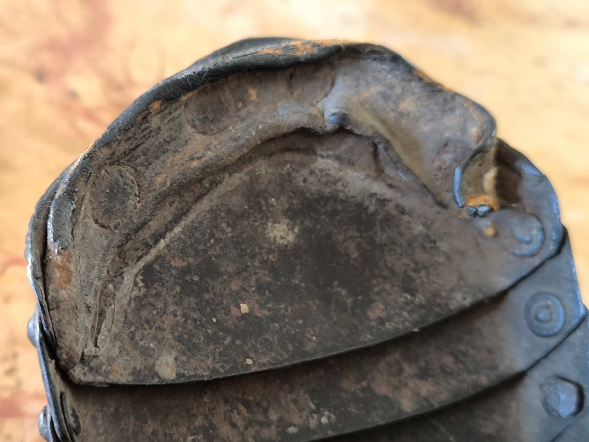  16th Century Armored Glove -photo-7