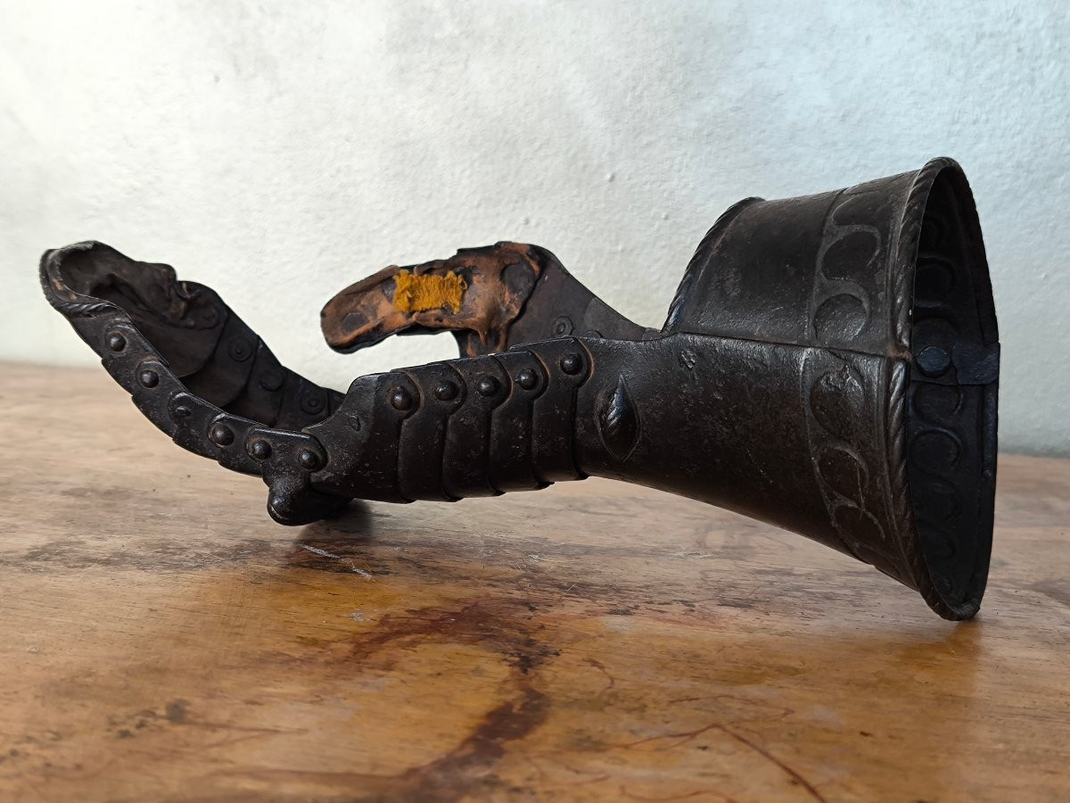  16th Century Armored Glove -photo-8