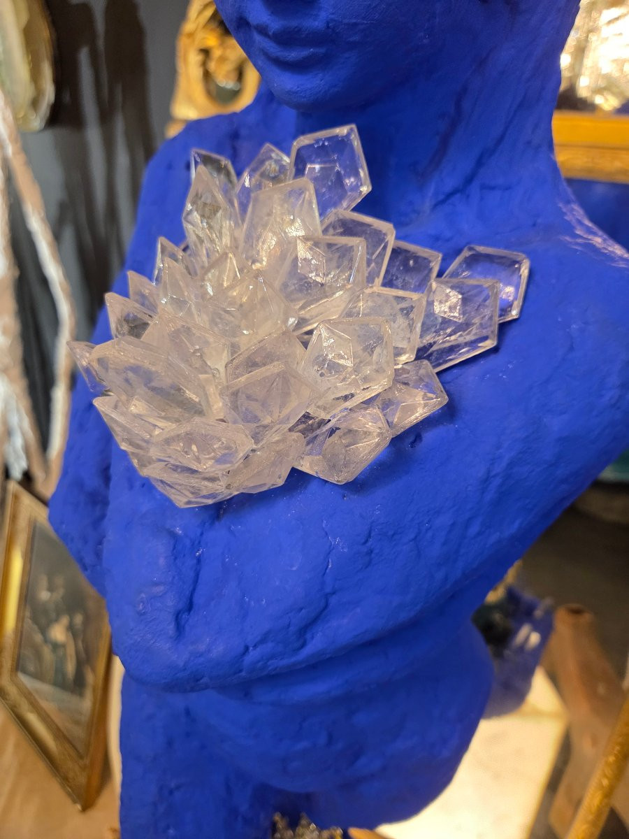 Sculpture plâtre d'atelier design moderne bleu Klein -photo-3