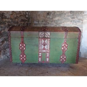 Large 19th Century Swedish Chest In Painted Wood And Chiseled Iron