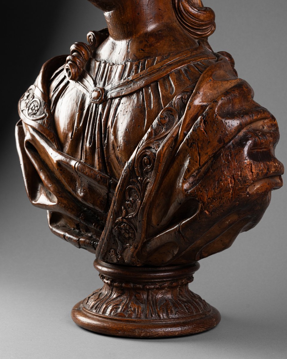 Bust Of A Woman Wearing A Tiara – Louis XIV Period -photo-4