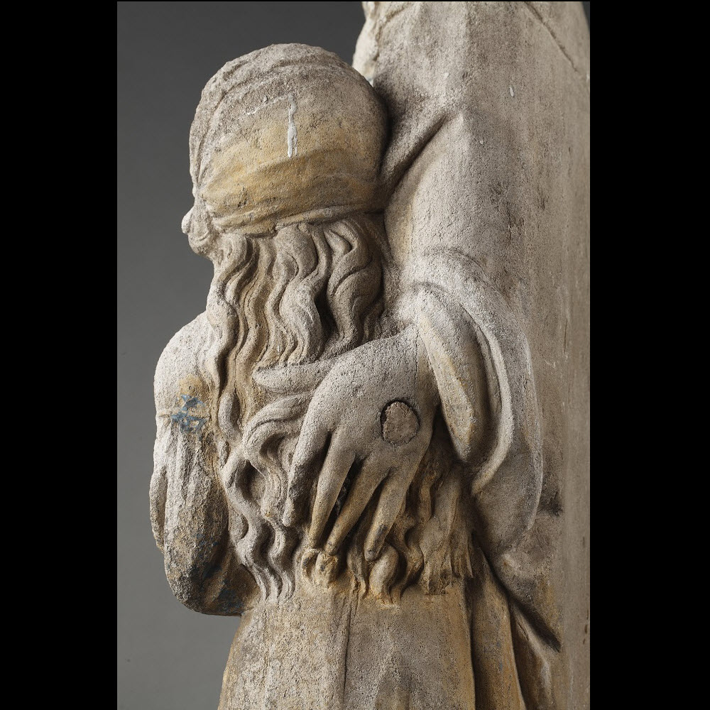 L'Education de la Vierge en pierre sculptée, Est de la France avant 1550-photo-4