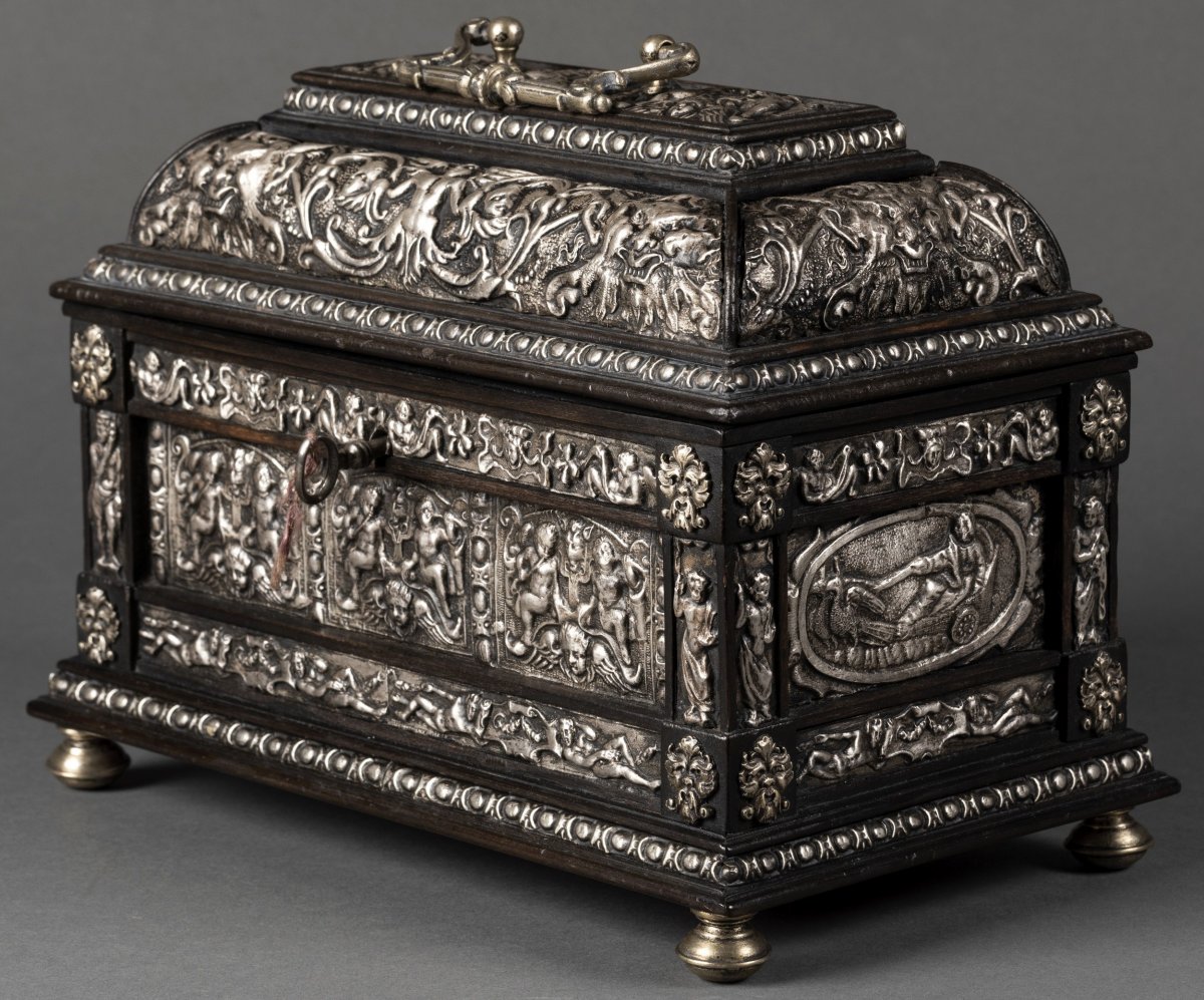 Proantic: Casket In Blackened Wood And Silver Metal With Renaissance D