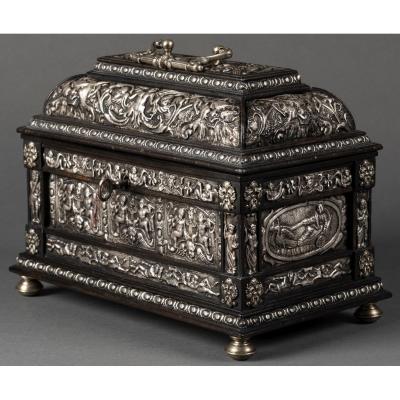 Casket In Blackened Wood And Silver Metal With Renaissance Decor