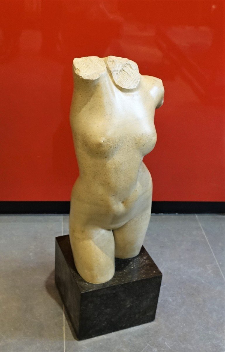 SCULPTURE  en PIERRE de  E.A. HOWES  1927-photo-2